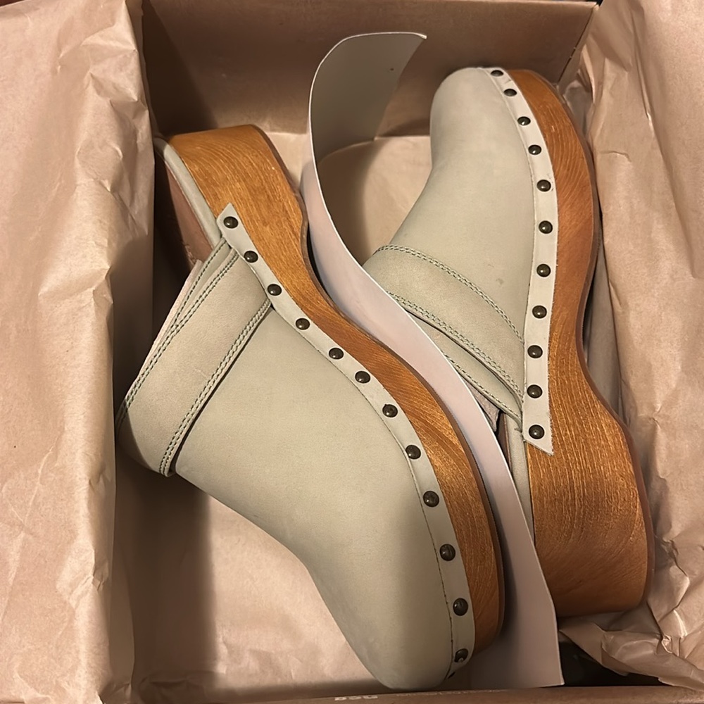 NWT! NEW IN BOX! MADEWELL CECILY CLOG NUBUCK LIGHT GREEN Forgotten Landscape 8 - Picture 11 of 14
